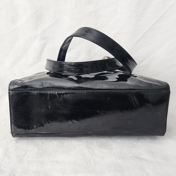 Auth Chanel Patent Leather Tote Bag - Picture 9 of 13